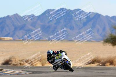 media/Jan-08-2022-SoCal Trackdays (Sat) [[1ec2777125]]/Turn 4 (1145am)/